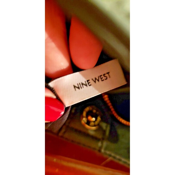 Stylish Nine West Etta Jet Set Carryall Purse Black NWT - Picture 5 of 7